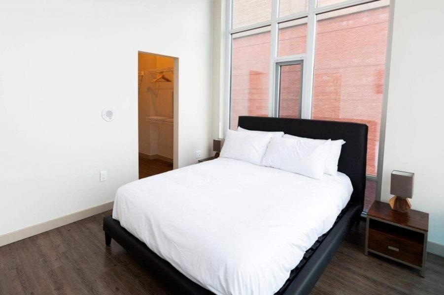 Mayfair Luxe Suites Premium By Corporate Stays Edmonton Zewnętrze zdjęcie