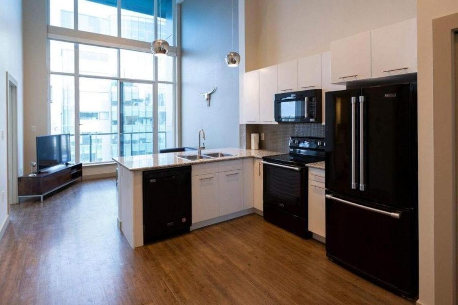 Mayfair Luxe Suites Premium By Corporate Stays Edmonton Zewnętrze zdjęcie