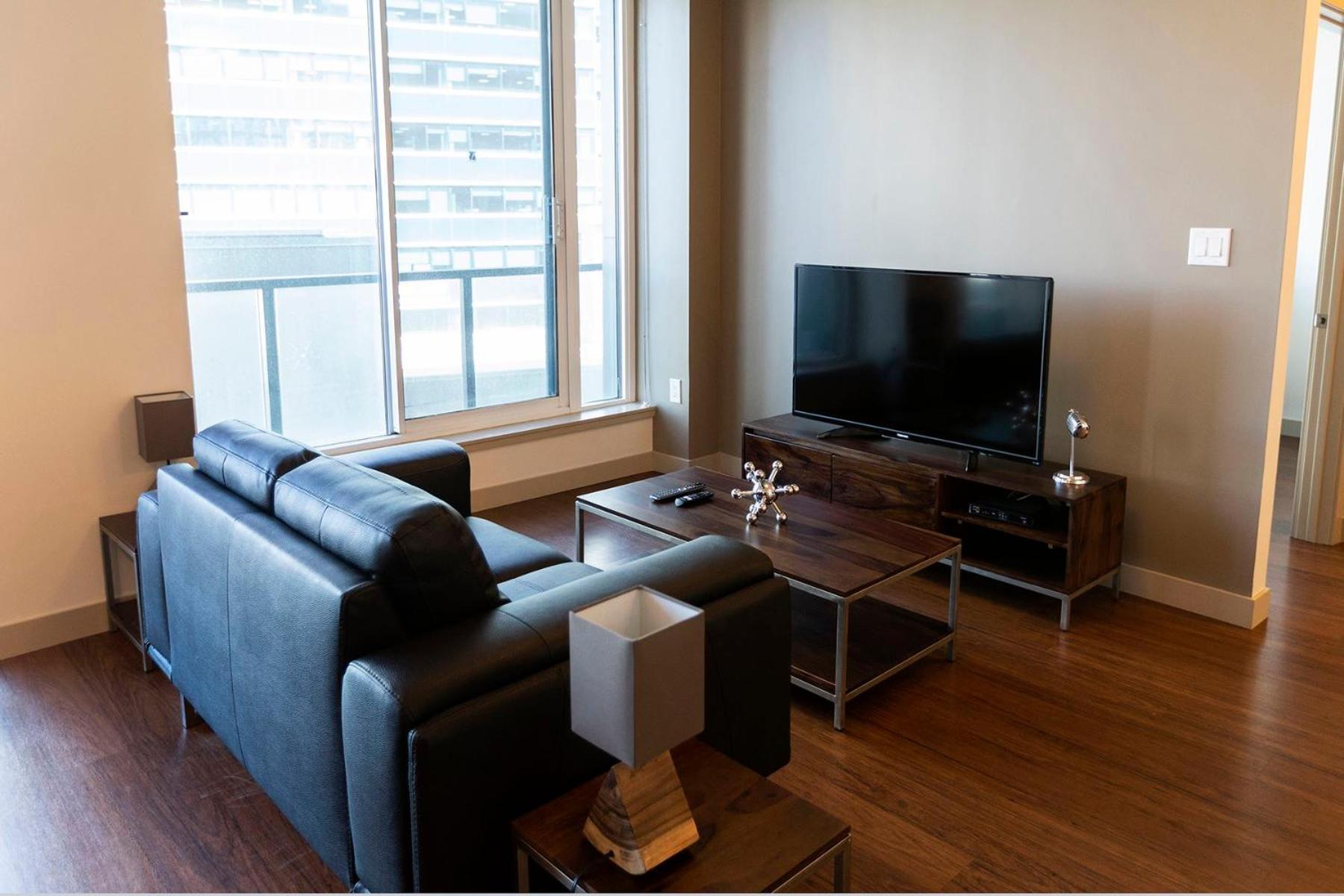 Mayfair Luxe Suites Premium By Corporate Stays Edmonton Zewnętrze zdjęcie
