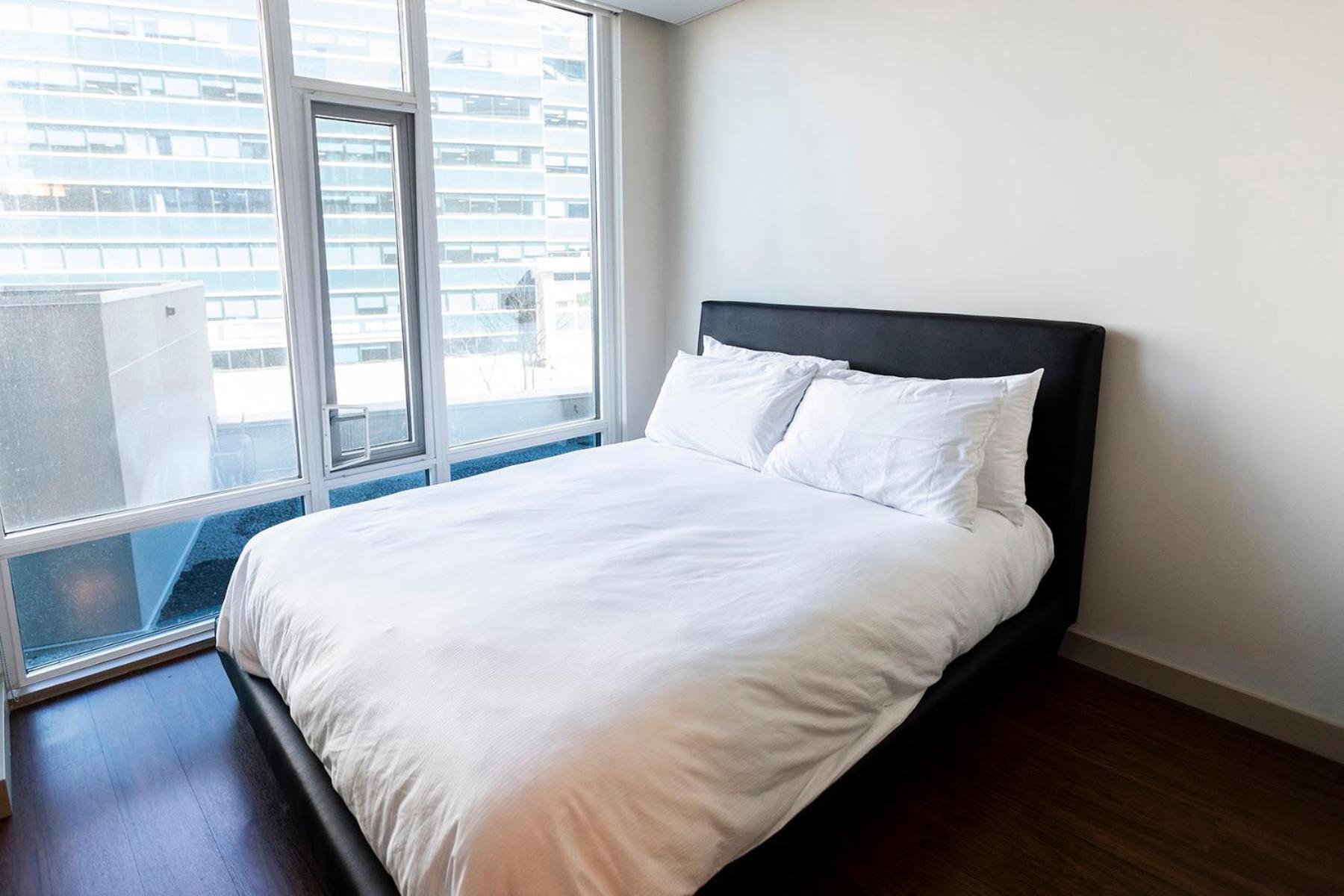 Mayfair Luxe Suites Premium By Corporate Stays Edmonton Zewnętrze zdjęcie