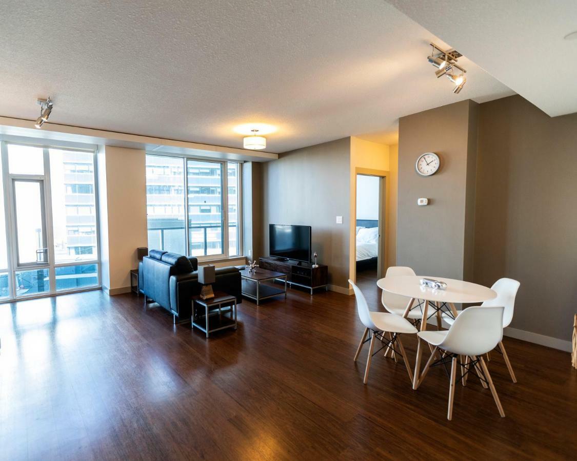 Mayfair Luxe Suites Premium By Corporate Stays Edmonton Zewnętrze zdjęcie